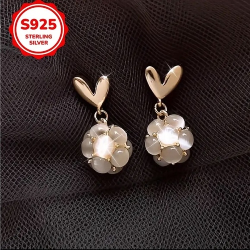 925 Sterling Silvery Elegant Heart and Ball Stud Earrings